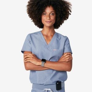 Figs CATARINA ONE-POCKET SCRUB TOP